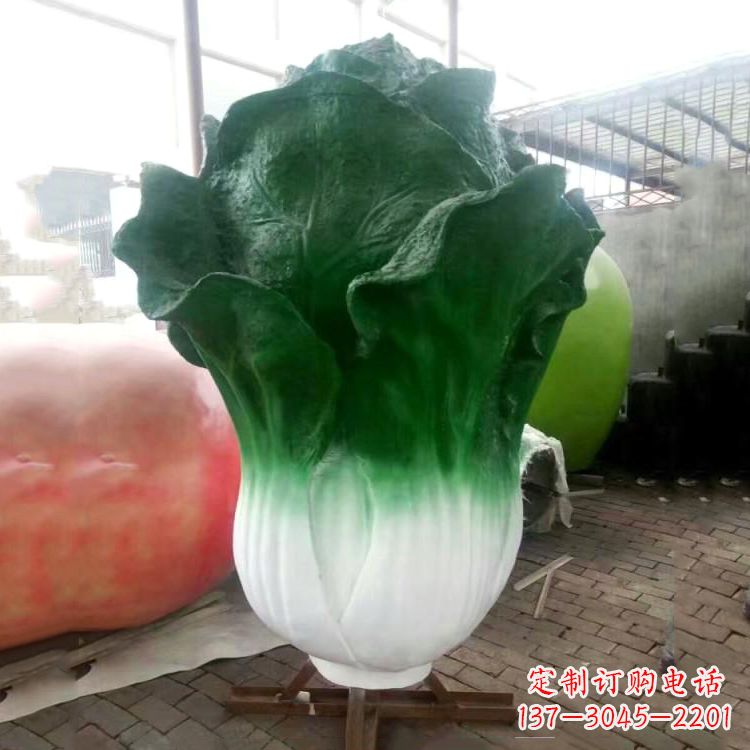 潍坊绿色白菜雕塑，传递健康生活的美好