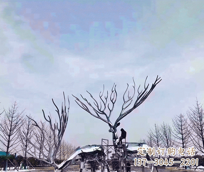 潍坊大型鹿群不锈钢雕塑