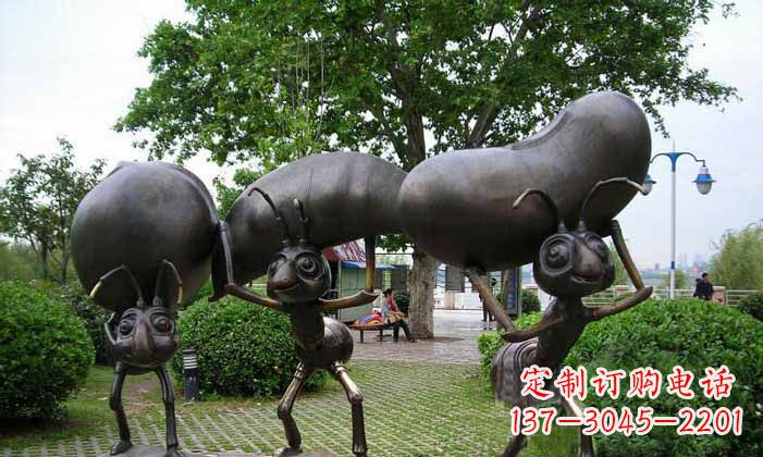 潍坊搬运粮食的蚂蚁公园景观铜雕