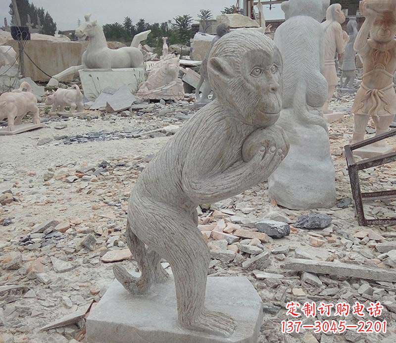 潍坊抱桃子的猴子大理石雕塑