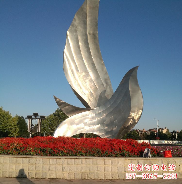 潍坊北戴河奥林匹克公园鸽子雕塑