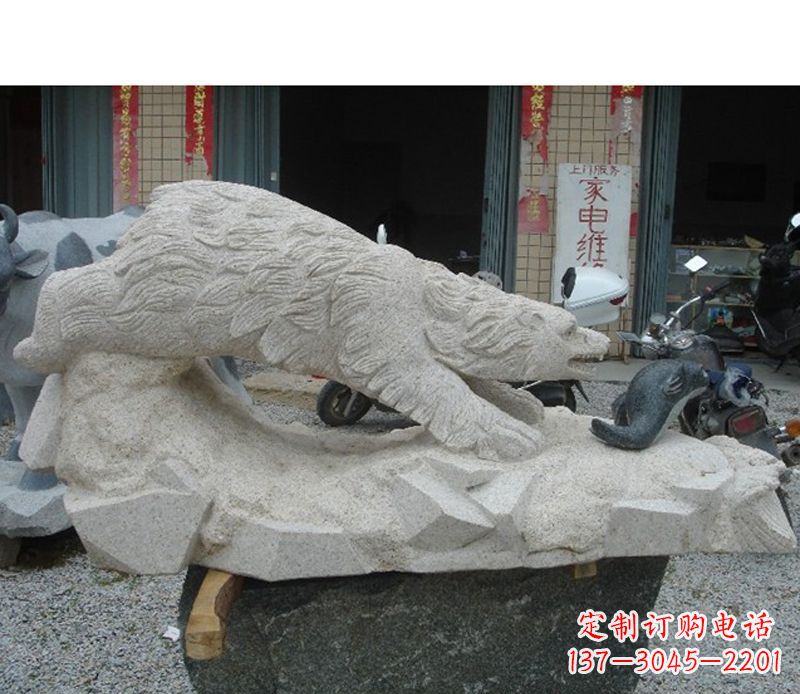 潍坊北极熊石雕公园动物雕塑