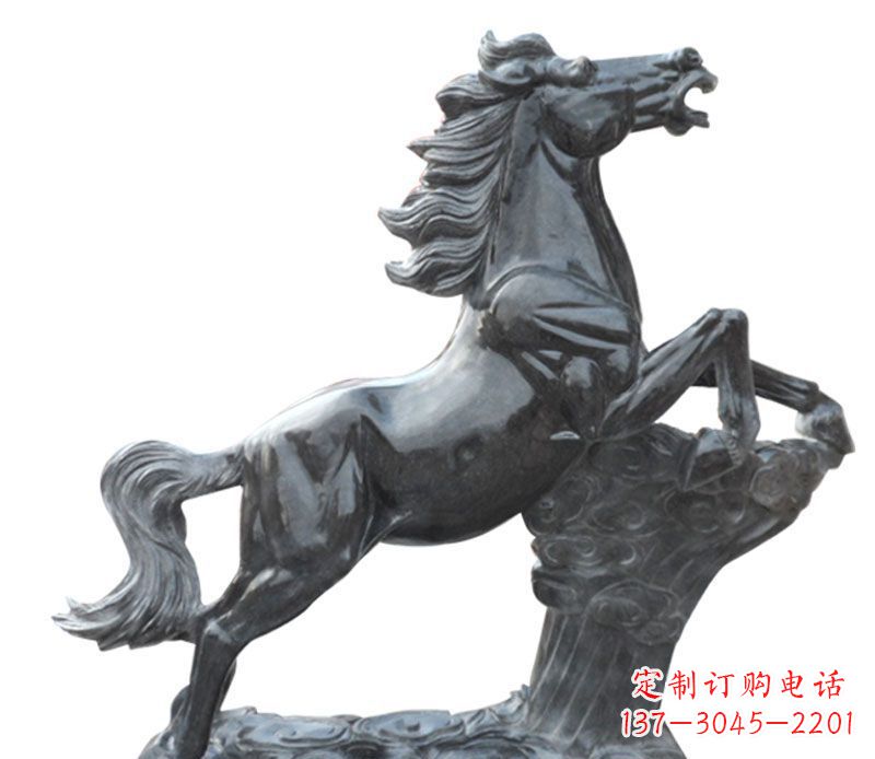 潍坊奔跑黑马石雕公园动物摆件