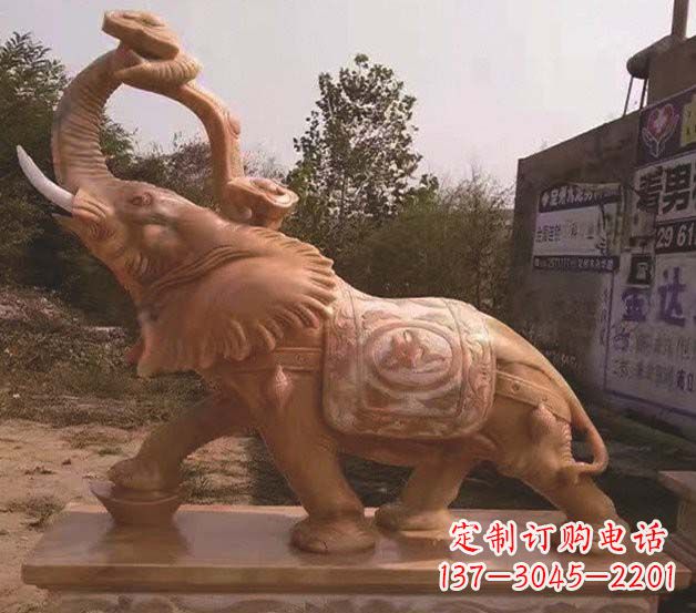 潍坊鼻卷如意的大象石雕