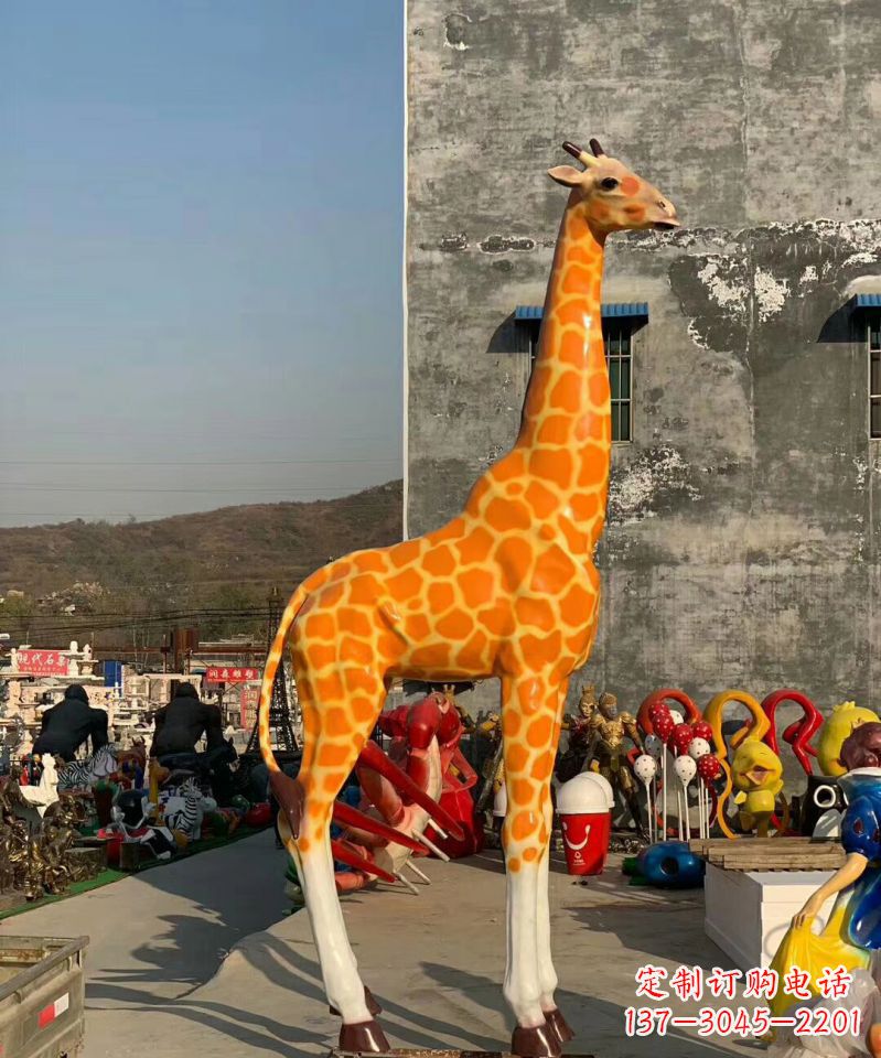 潍坊玻璃刚彩绘长颈鹿动物雕塑