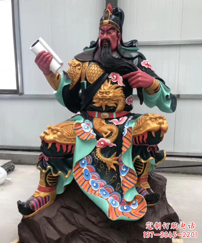 潍坊玻璃钢彩绘关公雕像艺术之美