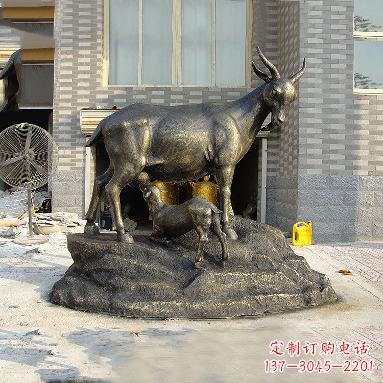潍坊玻璃钢仿铜动物雕塑