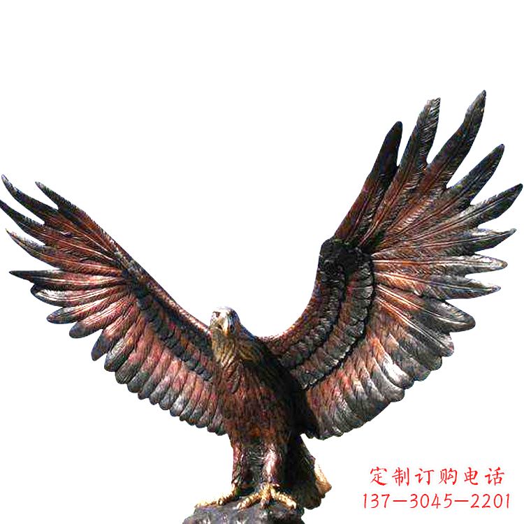 潍坊玻璃钢老鹰雕塑传承传统的铜雕艺术