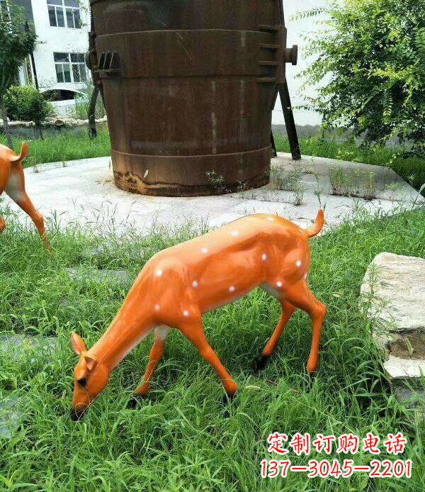 潍坊玻璃钢喷漆动物梅花鹿雕塑