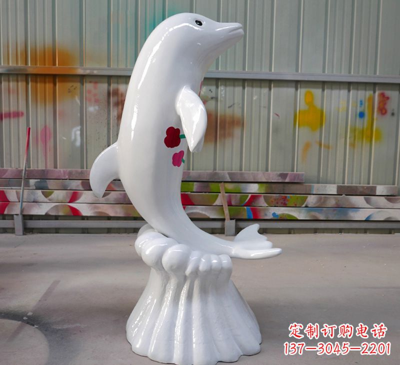 潍坊海豚的魅力玻璃钢海豚雕塑