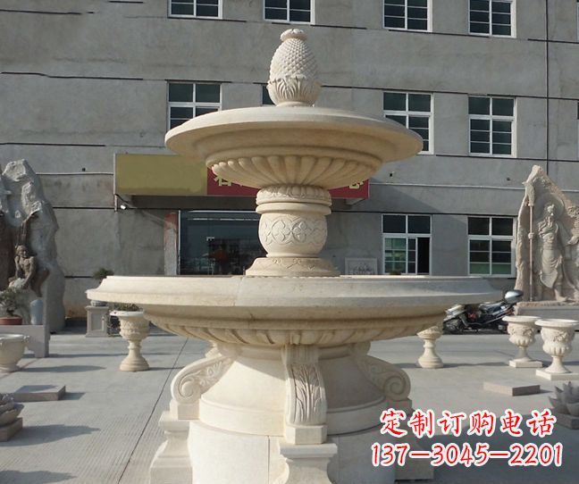 潍坊菠萝雕塑点缀小区景观的精美艺术品