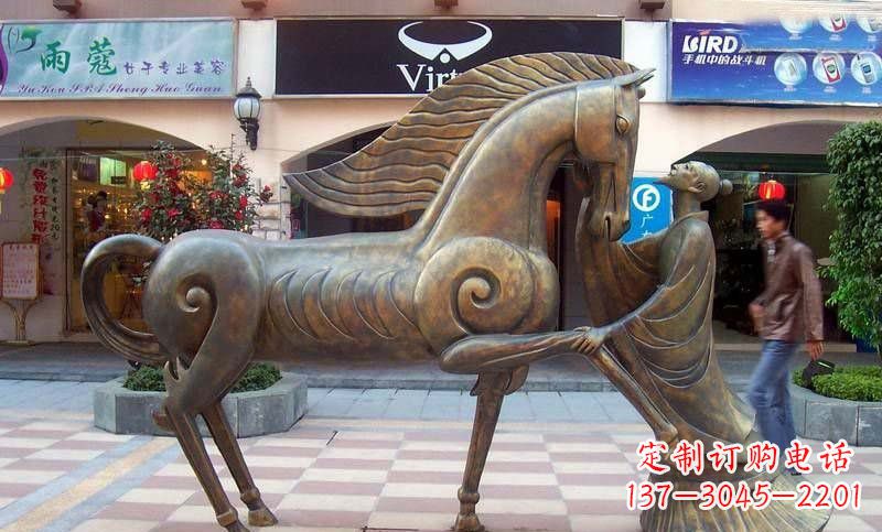 潍坊传承着传奇马雕塑
