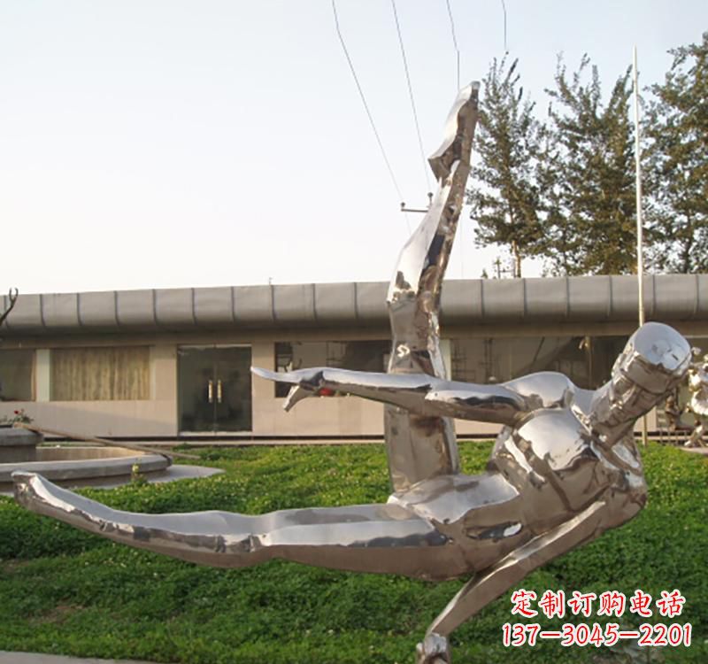 潍坊不锈钢鞍马运动人物雕塑2