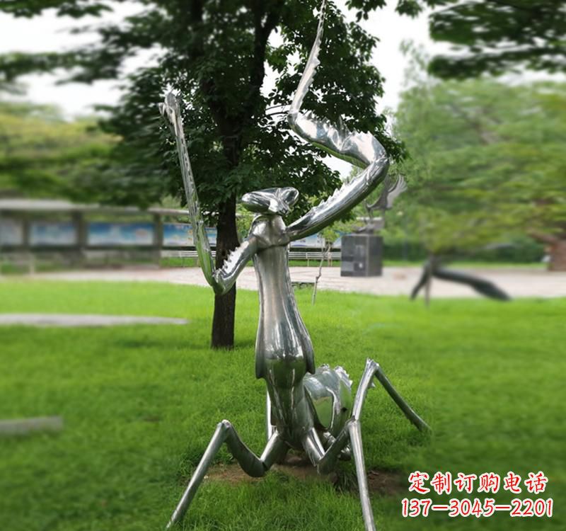 潍坊不锈钢螳螂雕塑精致美观的艺术品