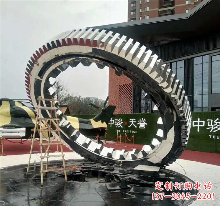 潍坊不锈钢齿轮抽象雕塑