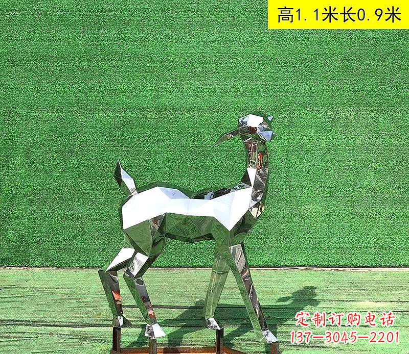 潍坊不锈钢小鹿雕塑精致而可爱