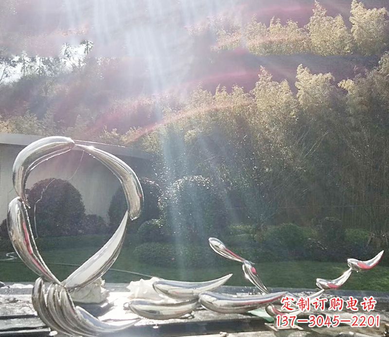 潍坊不锈钢鲤鱼雕塑——寓意美好的象征