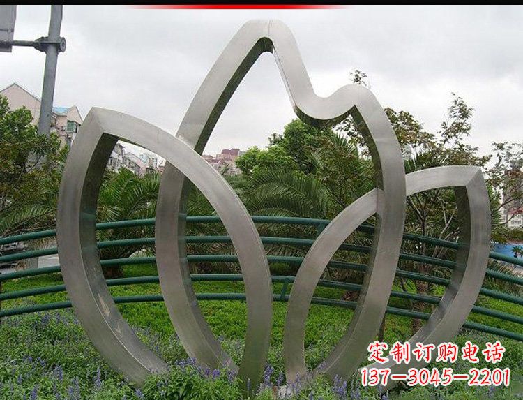 潍坊不锈钢树叶雕塑美丽与力量的完美结合