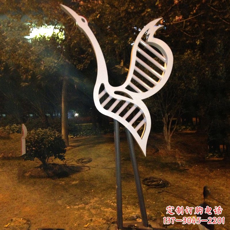 潍坊不锈钢抽象仙鹤灯光雕塑