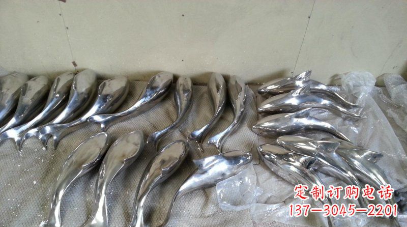 潍坊不锈钢抽象鱼动物雕塑