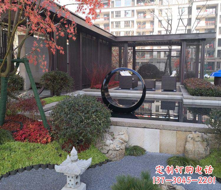 潍坊不锈钢抽象圆环雕塑