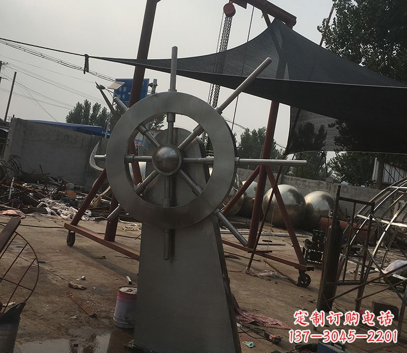 潍坊不锈钢船舵景观雕塑 (2)