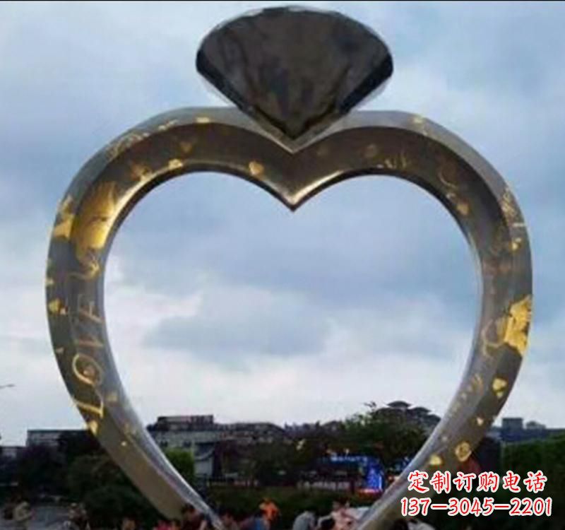 潍坊不锈钢创意戒指雕塑