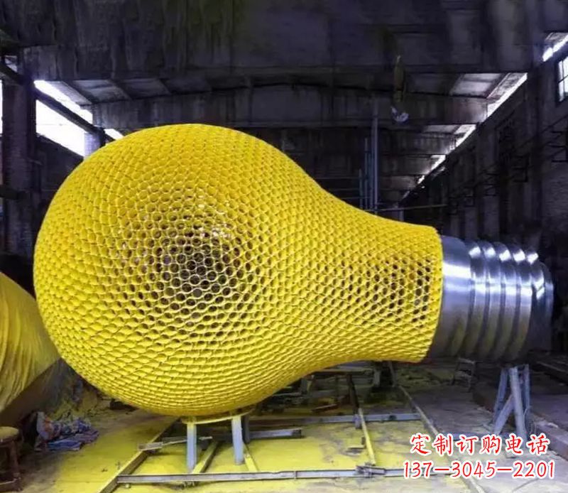 潍坊新题目不锈钢灯泡雕塑精致的艺术珍品