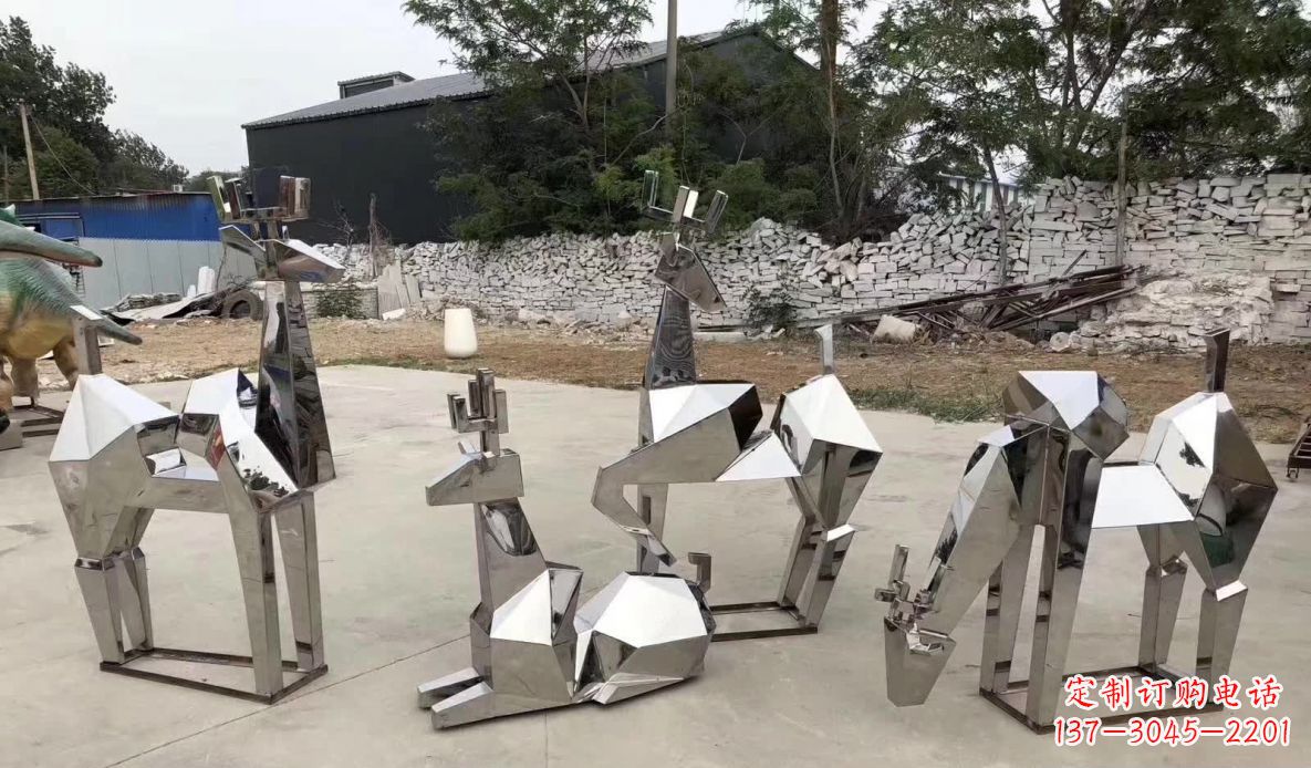 潍坊不锈钢电镀景观梅花鹿雕塑