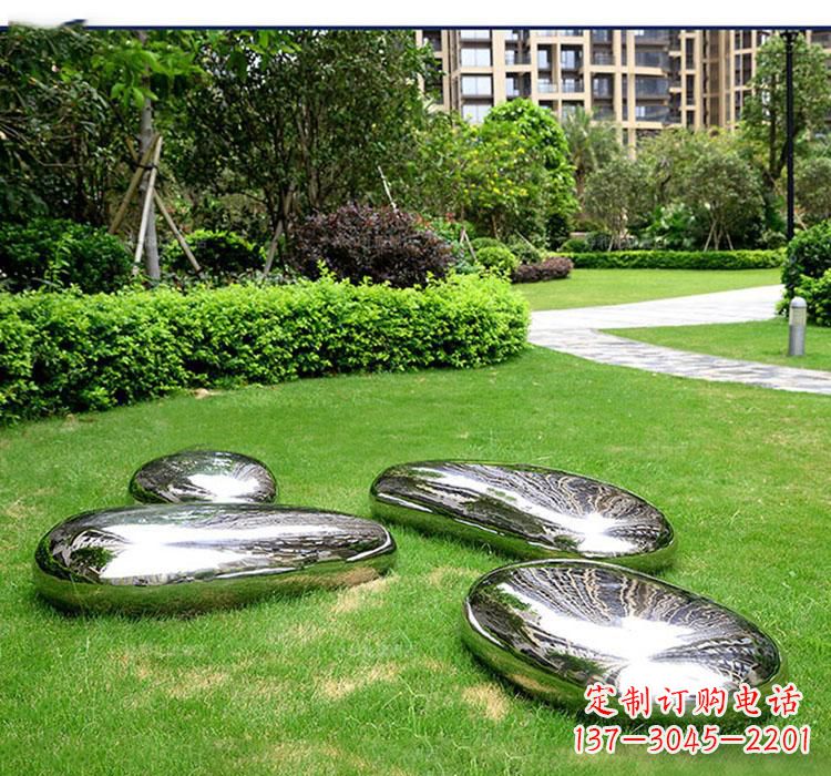 潍坊不锈钢鹅卵石镜面雕塑