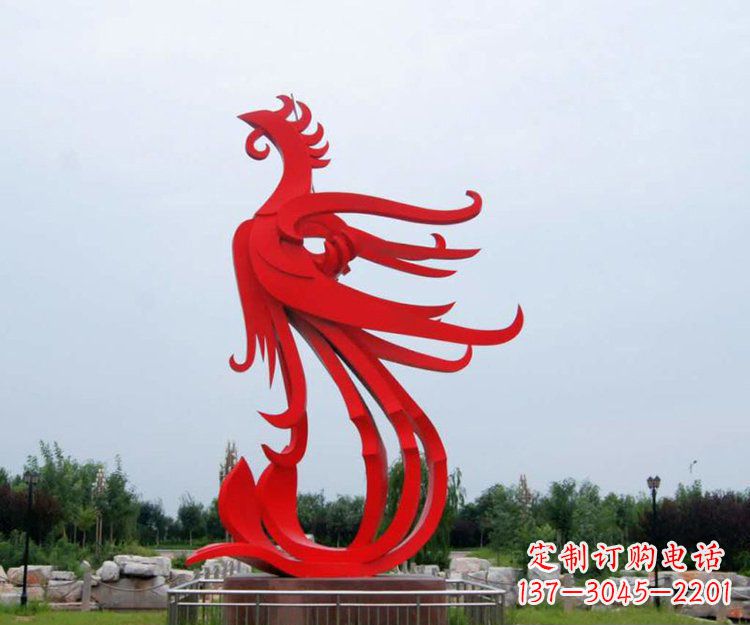 潍坊精美凤凰雕塑点亮凤凰公园