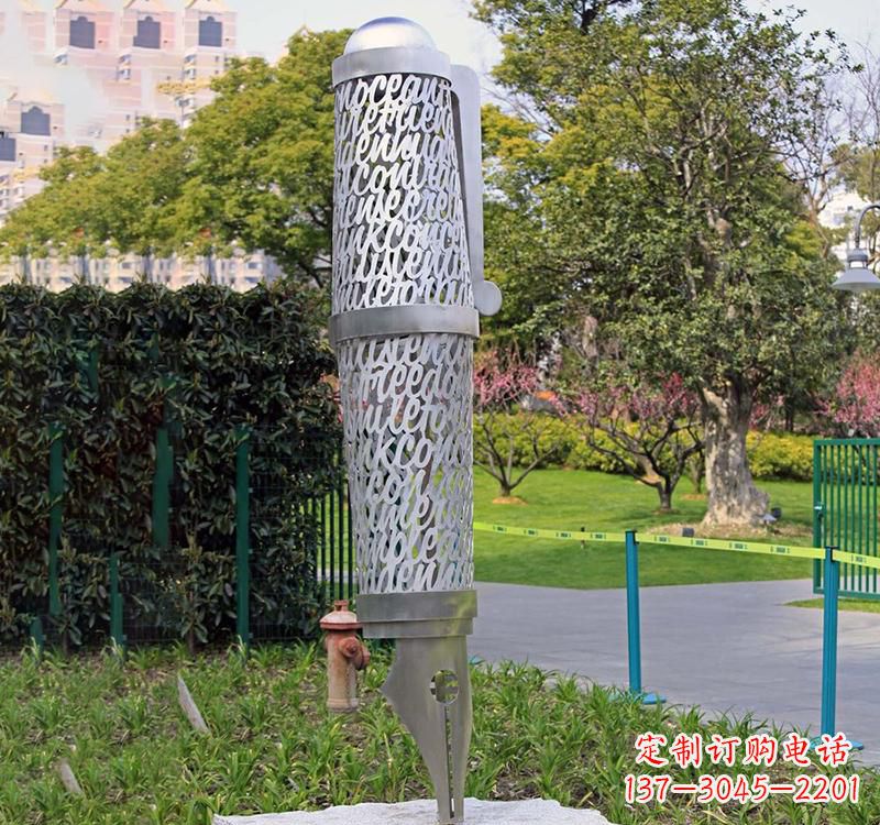 潍坊精致不锈钢钢笔雕塑