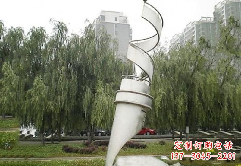 潍坊不锈钢公园抽象钢笔雕塑