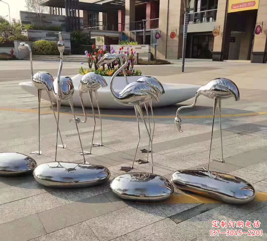 潍坊不锈钢公园镜面鹅卵石火烈鸟雕塑