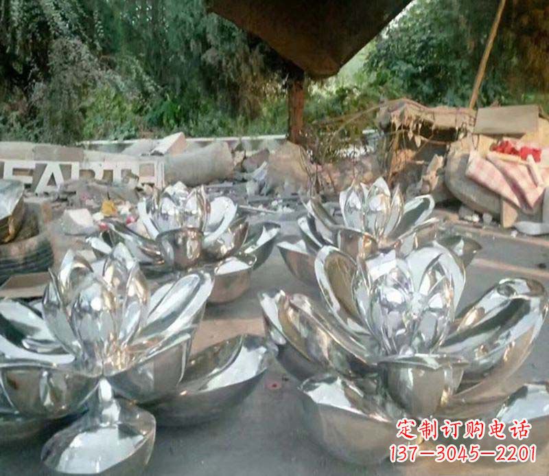 潍坊不锈钢荷花雕塑给公园带来灿烂美景