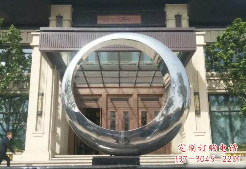 潍坊不锈钢公园圆环雕塑精致美观的艺术品