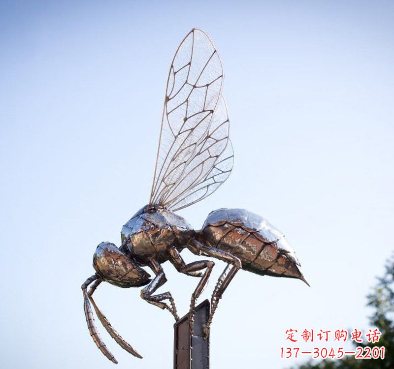 潍坊不锈钢公园蜜蜂雕塑精彩纷呈的自然之美