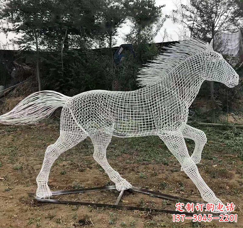 潍坊不锈钢公园镂空奔马雕塑——给城市带来动感