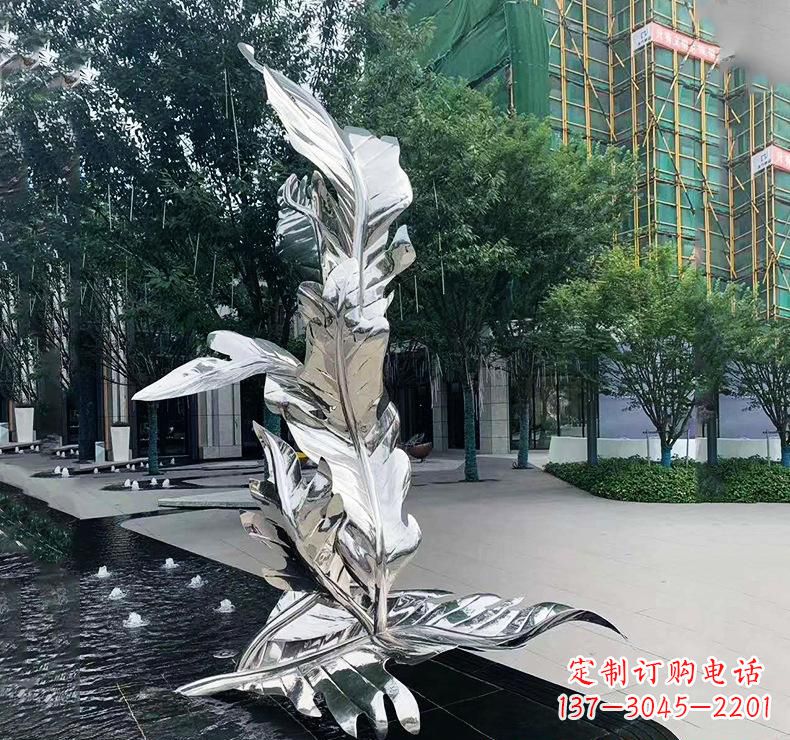 潍坊不锈钢公园树叶雕塑精美绝伦