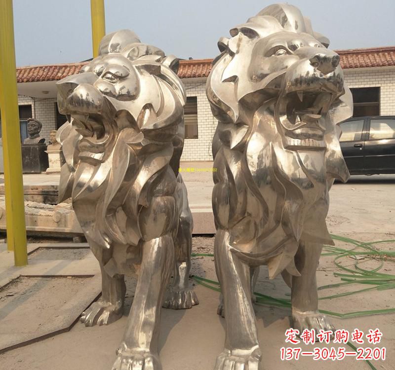 潍坊不锈钢狮子雕塑象征力量与勇气