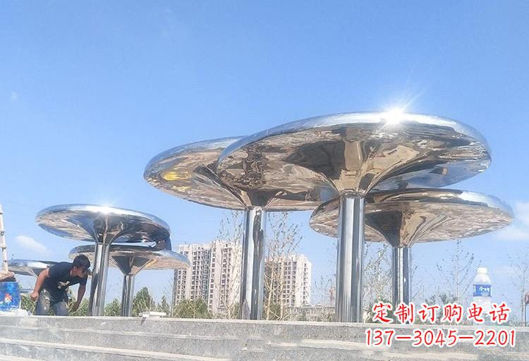 潍坊不锈钢广场凉亭雕塑——精美雕塑点缀美丽环境