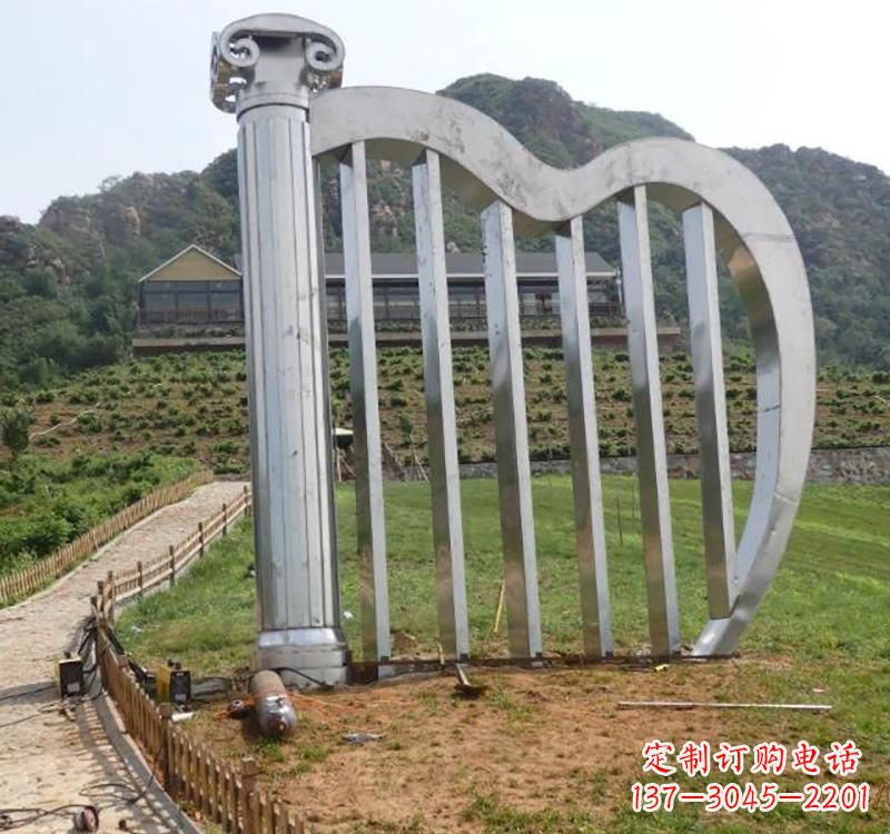 潍坊不锈钢竖琴雕塑——雕塑艺术的精粹