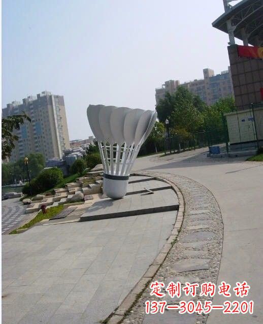 潍坊羽毛球雕塑一座展现精神风貌的艺术精品