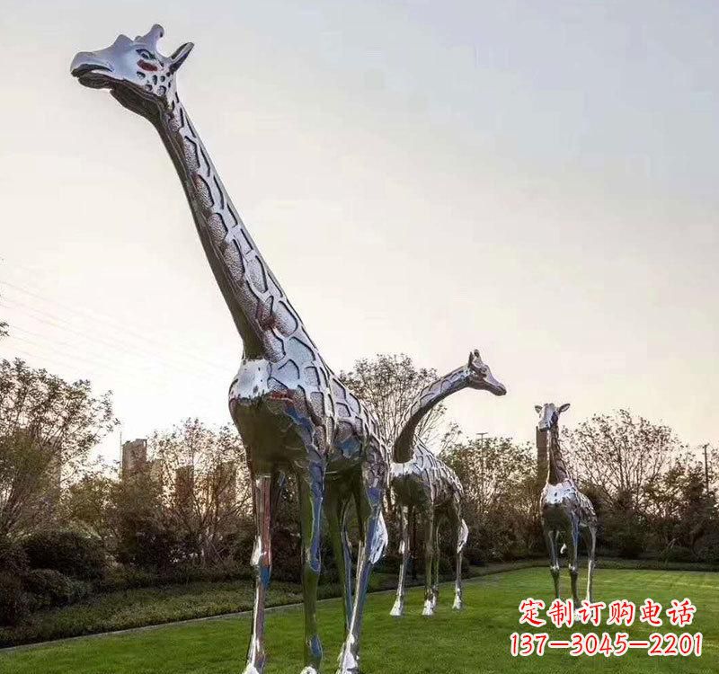 潍坊不锈钢长颈鹿雕塑美丽的艺术精神