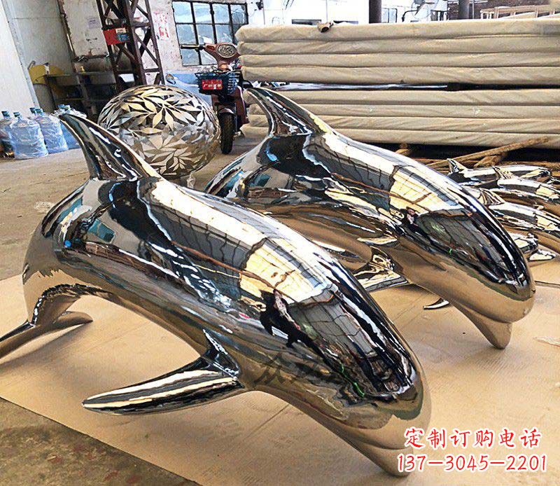 潍坊不锈钢海豚雕塑传承美丽的海洋文化