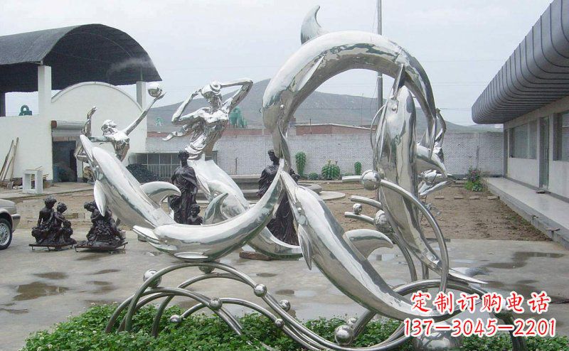 潍坊不锈钢海豚的灵动嬉戏