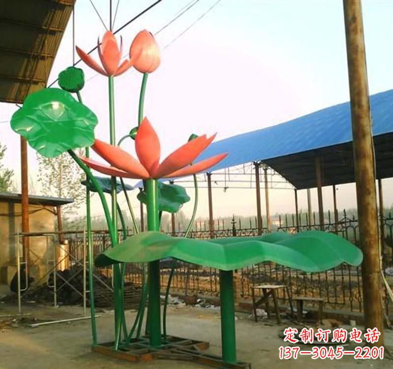 潍坊不锈钢荷花雕塑汲取自然之美