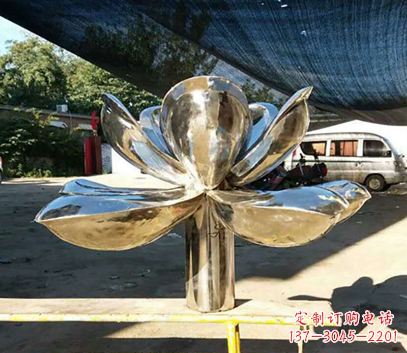 潍坊不锈钢荷花雕塑——彰显小区景观之美