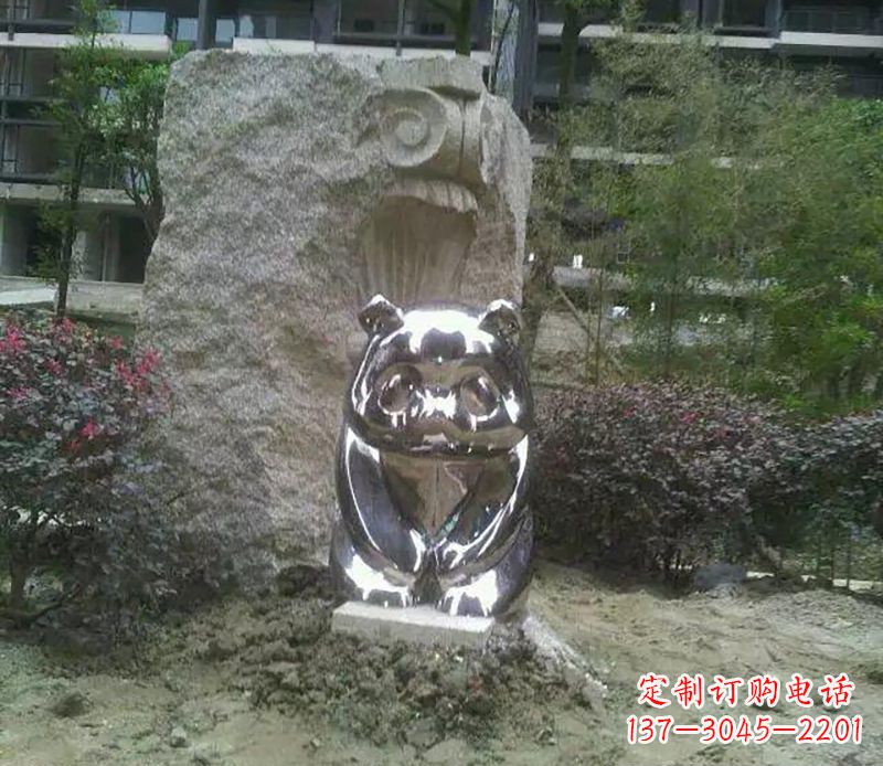 潍坊不锈钢熊猫雕塑它的美丽与魅力