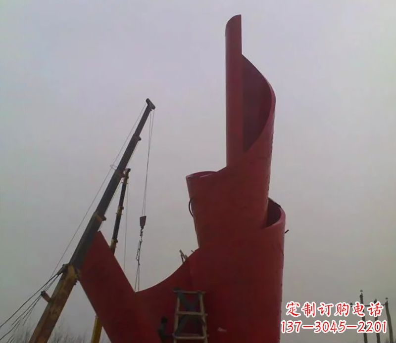 潍坊不锈钢火炬雕塑点燃社会进步的火炬